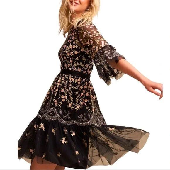 NWT Needle & Thread x BHLDN Climbing Blossom Dress - Women's Size 6 - Picture 4 of 16